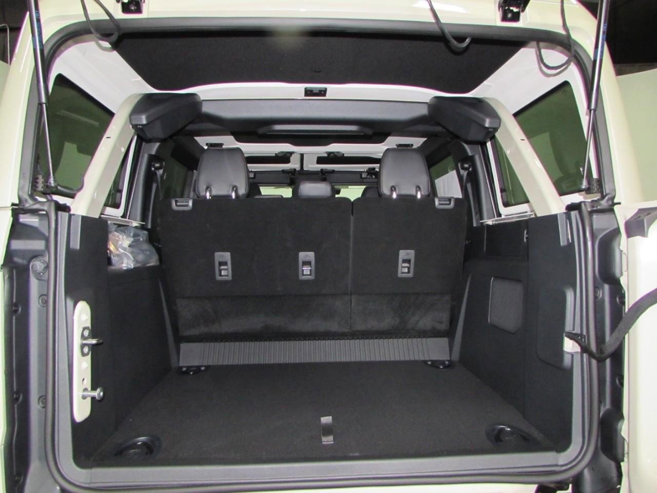 New 2025 Ford Bronco Badlands image 26