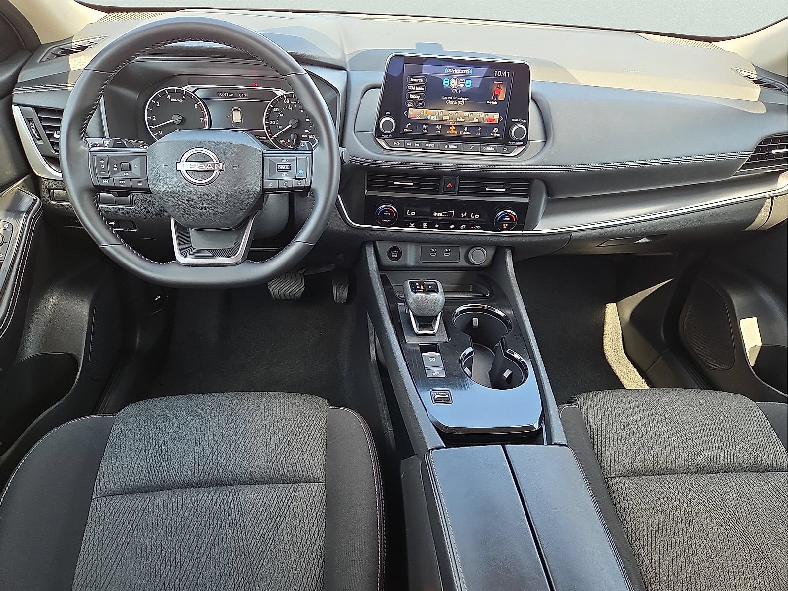 Used 2025 Nissan Rogue SV FWD image 11