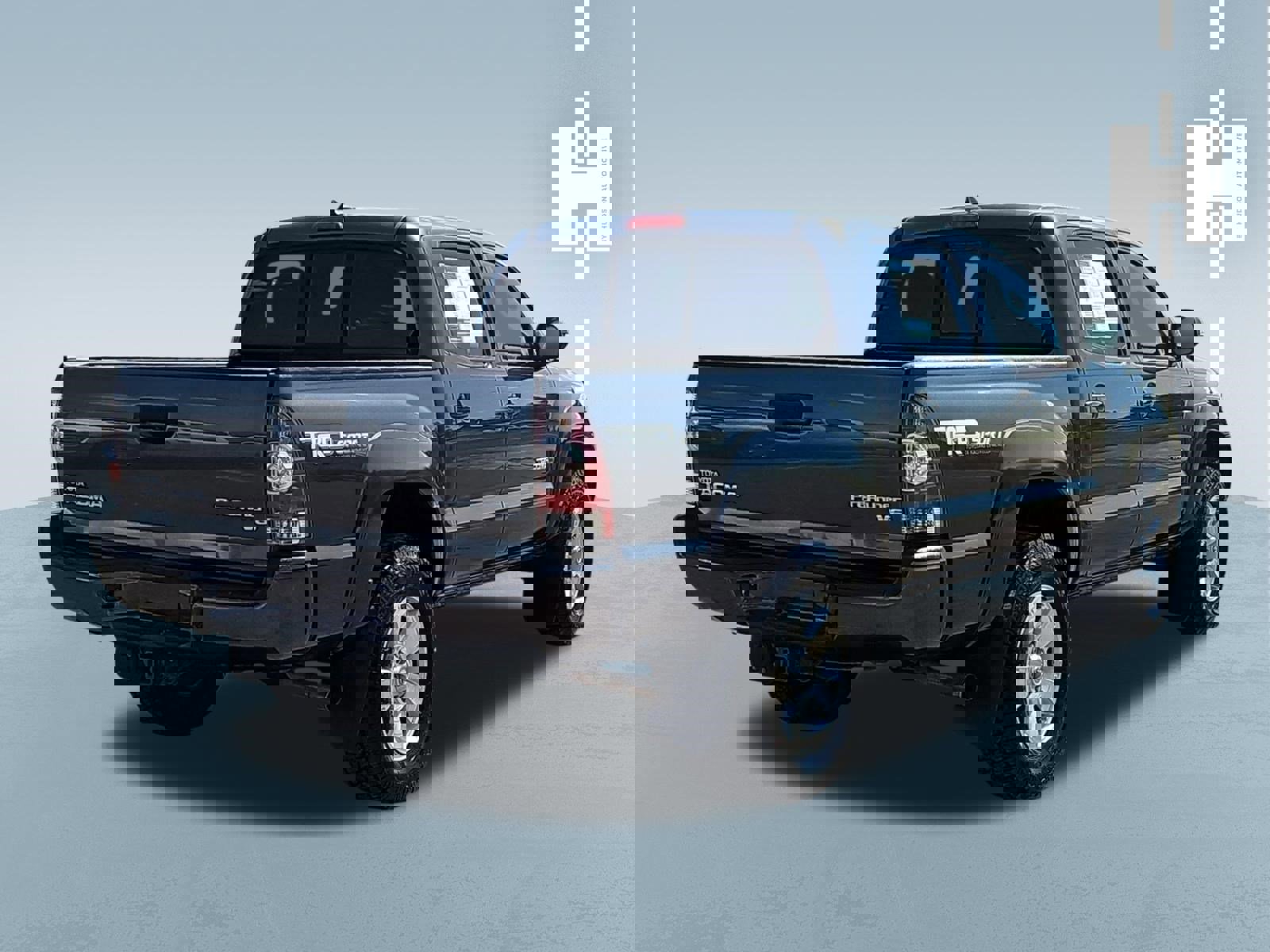 Used 2015 Toyota Tacoma PreRunner w/ TRD Sport Package RWD image 3