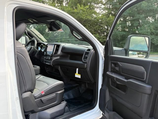 New 2026 RAM 5500 Tradesman w/ Chrome Appearance Group AWD/4WD image 27