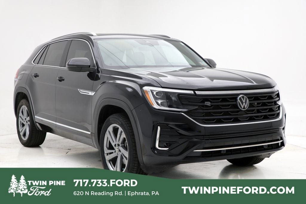 Used 2024 Volkswagen Atlas Cross Sport SEL R-Line AWD/4WD image 1
