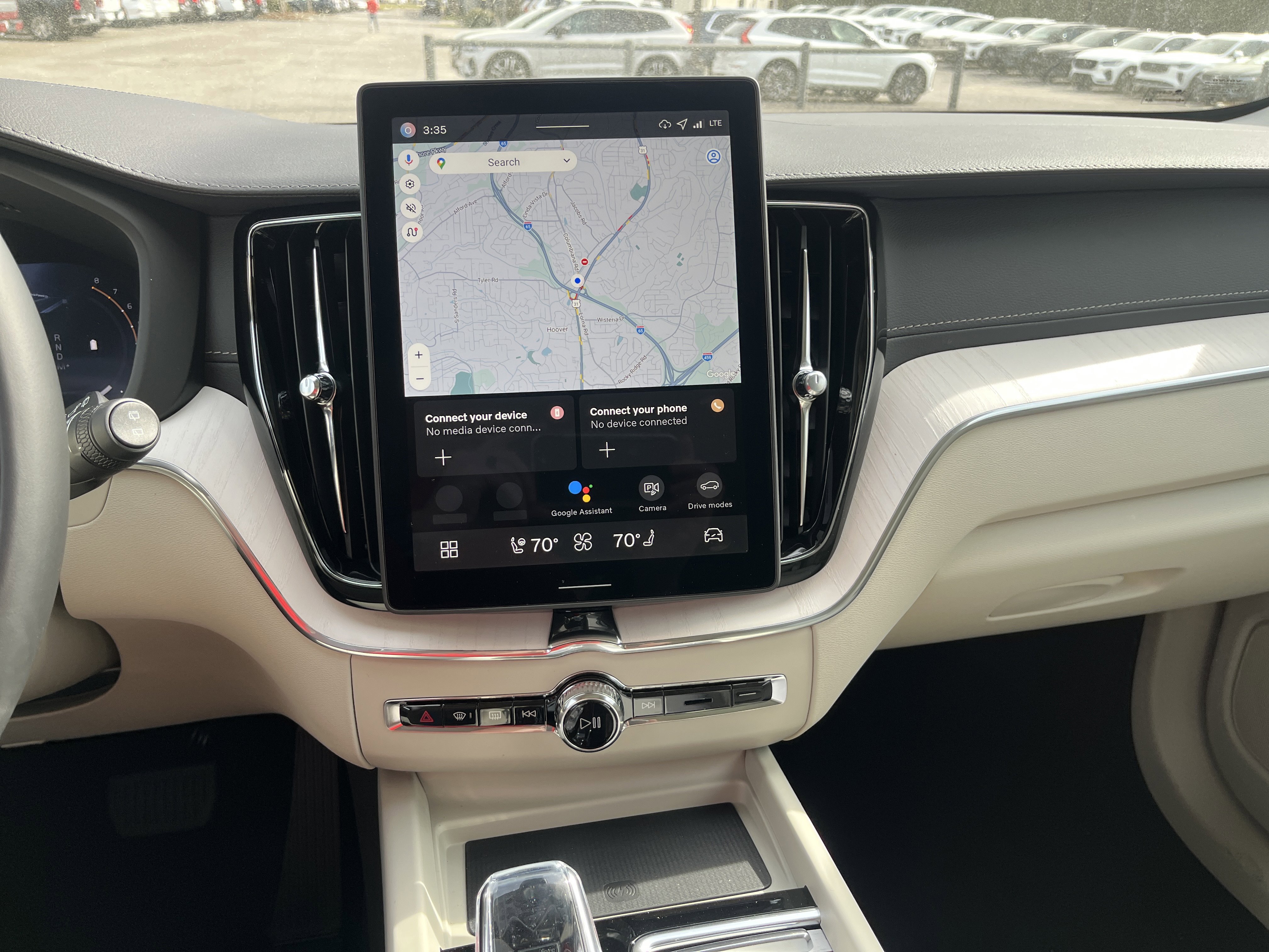 New 2026 Volvo XC60 B5 Ultra w/ Protection Package Premier image 17