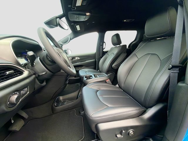 New 2027 Chrysler Pacifica Select FWD image 20
