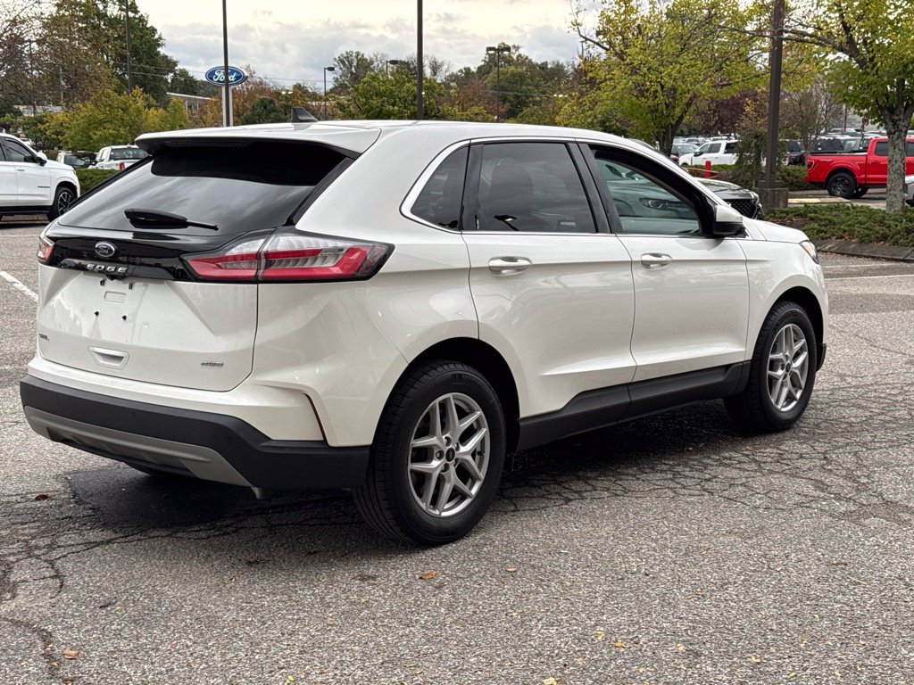 Used 2024 Ford Edge SEL AWD/4WD image 12