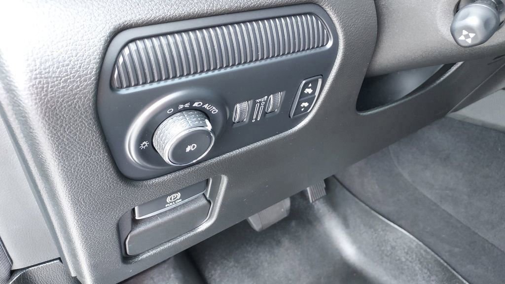 Used 2023 Jeep Wagoneer Series II image 13