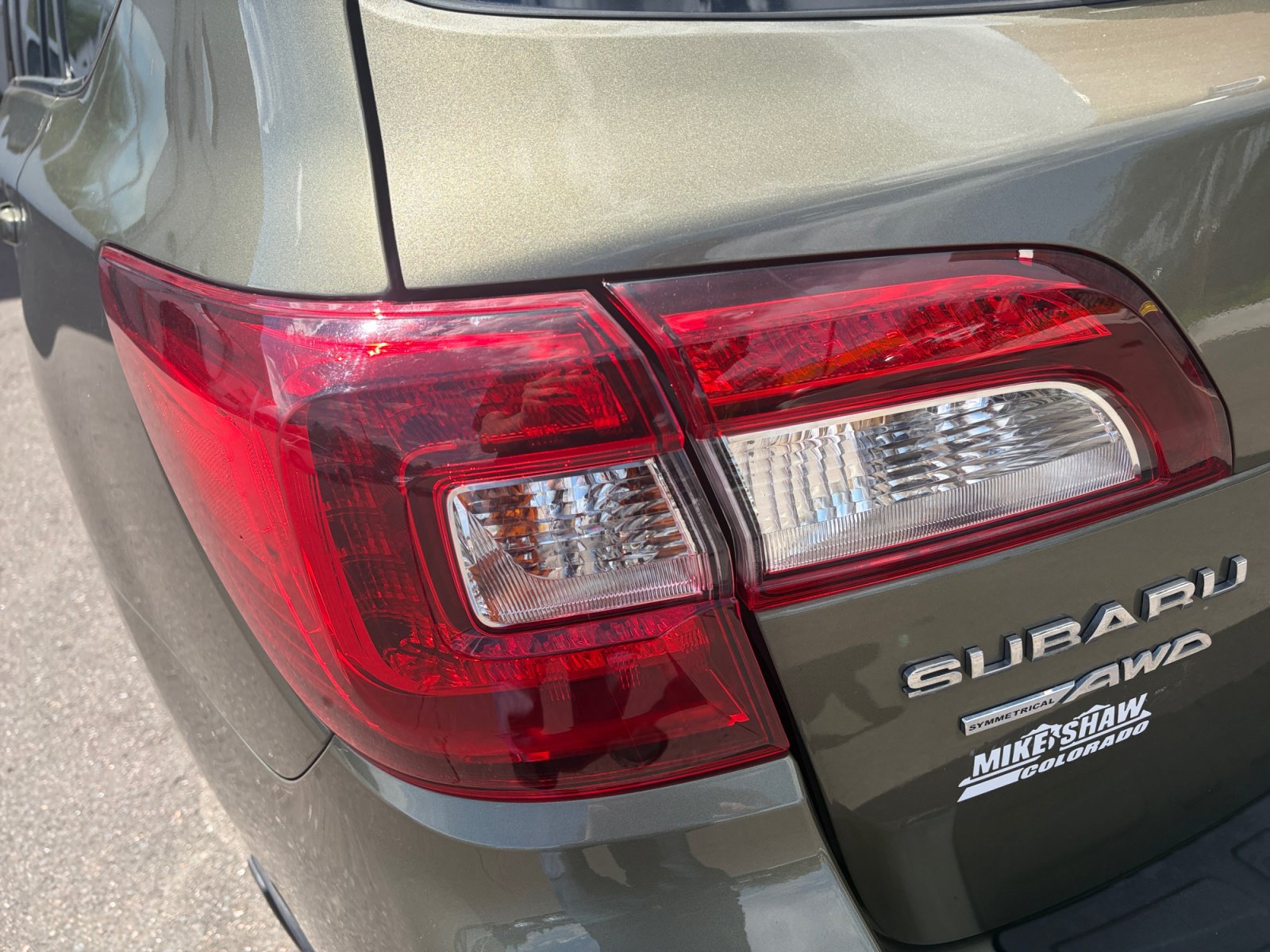 Used 2019 Subaru Outback 2.5i Premium AWD/4WD image 16