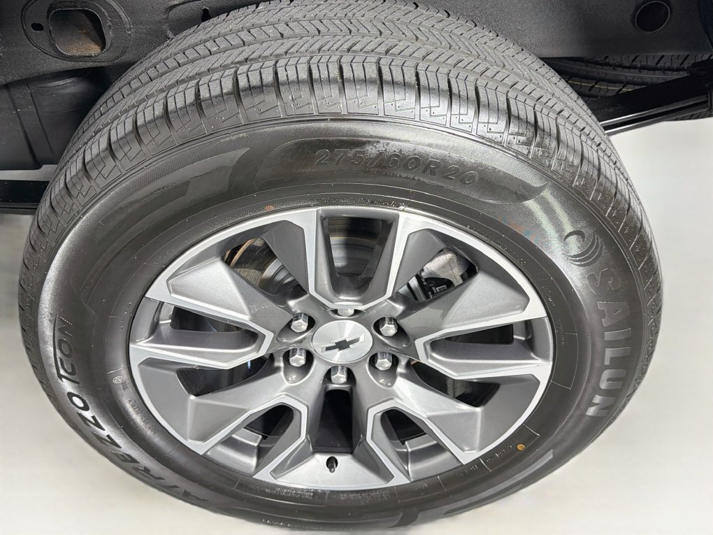 Used 2023 Chevrolet Silverado 1500 RST AWD/4WD image 32