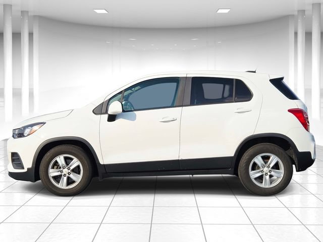 Used 2020 Chevrolet Trax LS w/ Tint and Cruise Package FWD image 2