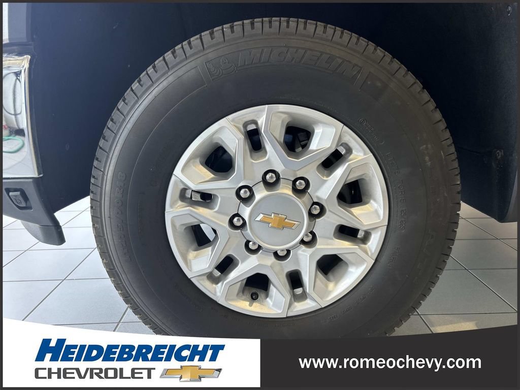 Used 2024 Chevrolet Silverado 2500 LTZ w/ LTZ Plus Package AWD/4WD image 7