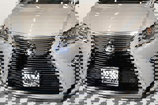 Used 2017 Lexus RX 450h AWD image 16