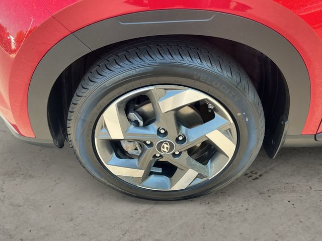 Used 2022 Hyundai Venue Limited FWD image 9