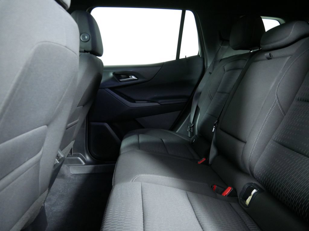 Used 2025 Chevrolet Equinox LT AWD/4WD image 16