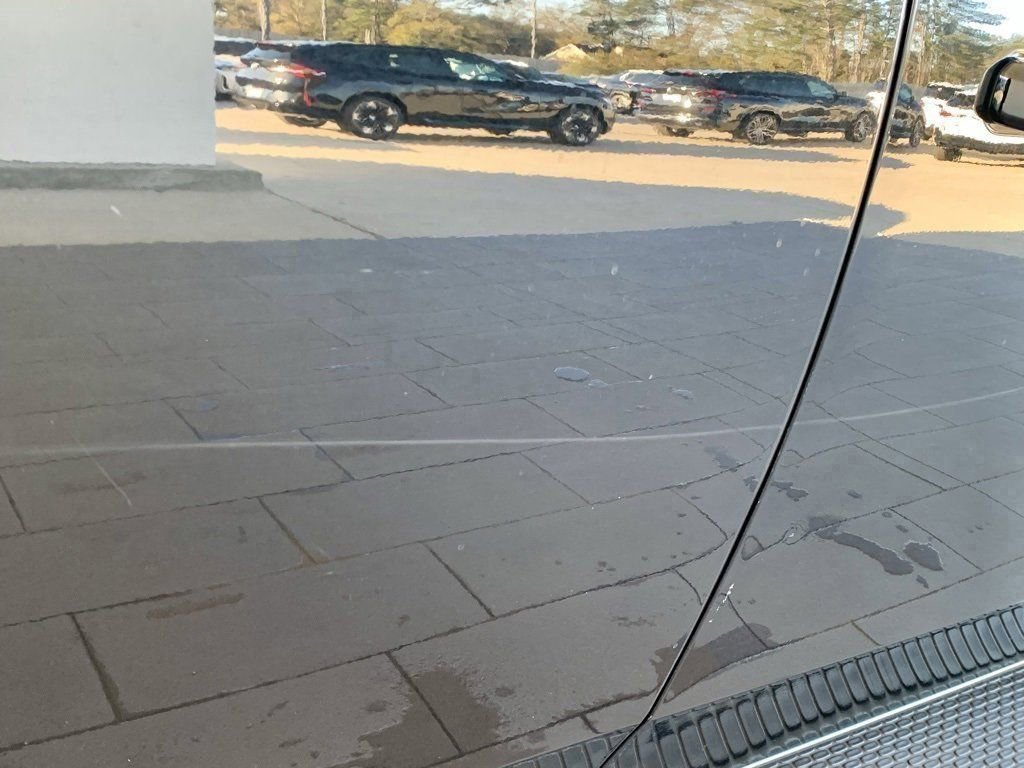 Used 2024 Jeep Wagoneer Series II w/ Flexible Seating Group AWD/4WD image 52