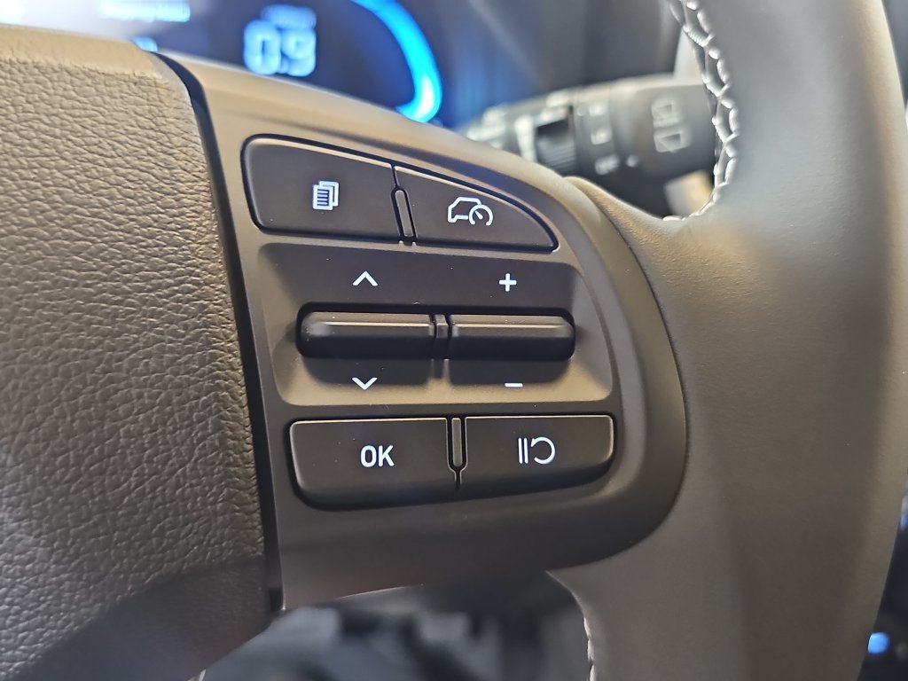 New 2026 Hyundai Venue SEL FWD image 17