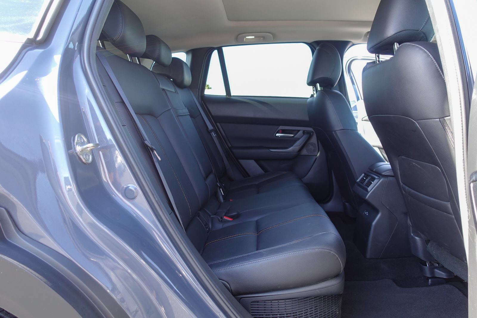 Used 2025 MAZDA CX-50 2.5 Hybrid w/ Premium Plus Pkg AWD/4WD image 16