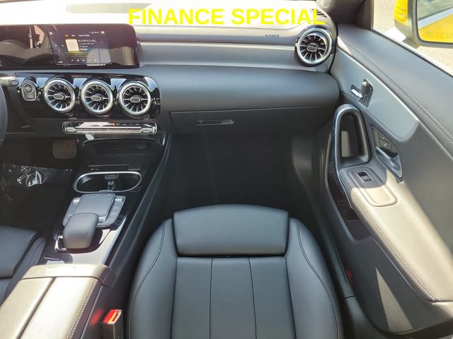 Used 2022 Mercedes-Benz CLA 250 image 14