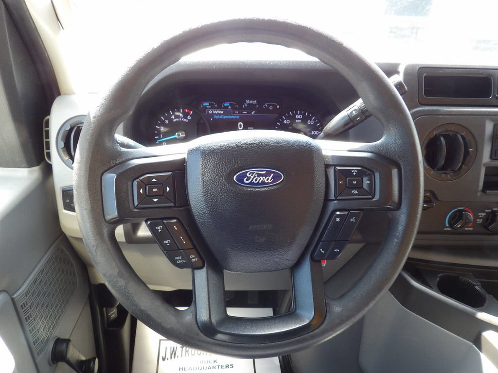 Used 2021 Ford E-350 and Econoline 350 Super Duty RWD image 19