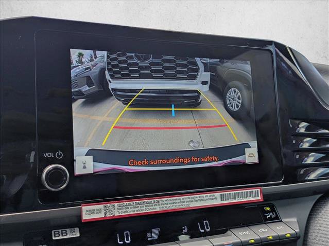 New 2026 Toyota Camry Hybrid FWD image 13