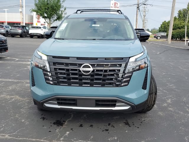 New 2026 Nissan Pathfinder SL w/ SL Premium Package FWD image 2