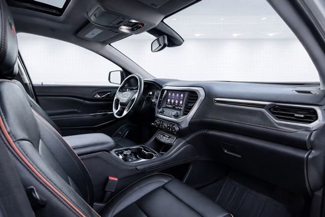 Used 2023 GMC Acadia AT4 w/ GMC Pro Grade Package image 11