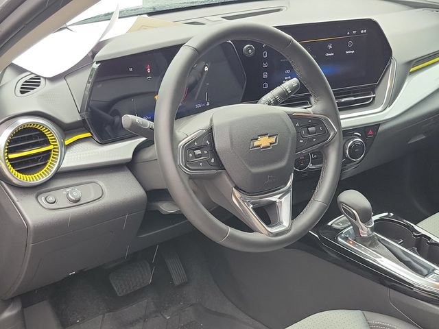 Used 2026 Chevrolet Trax LT w/ Driver Confidence Package FWD image 9