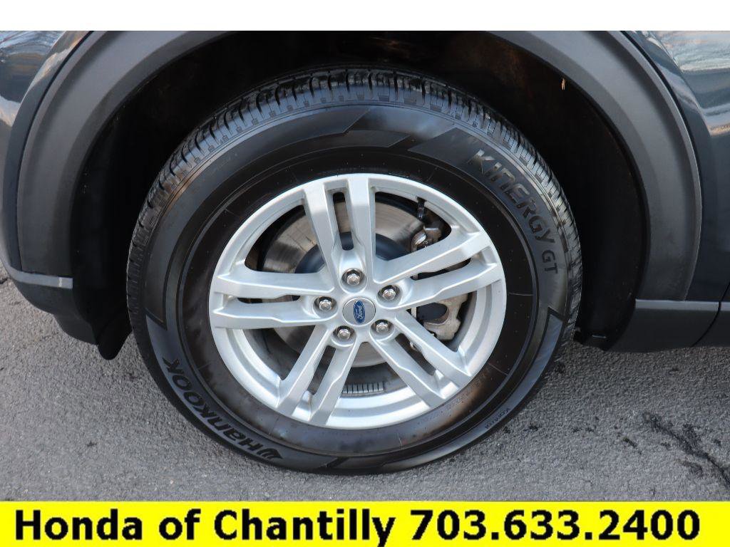 Used 2022 Ford Explorer XLT w/ Equipment Group 202A image 29