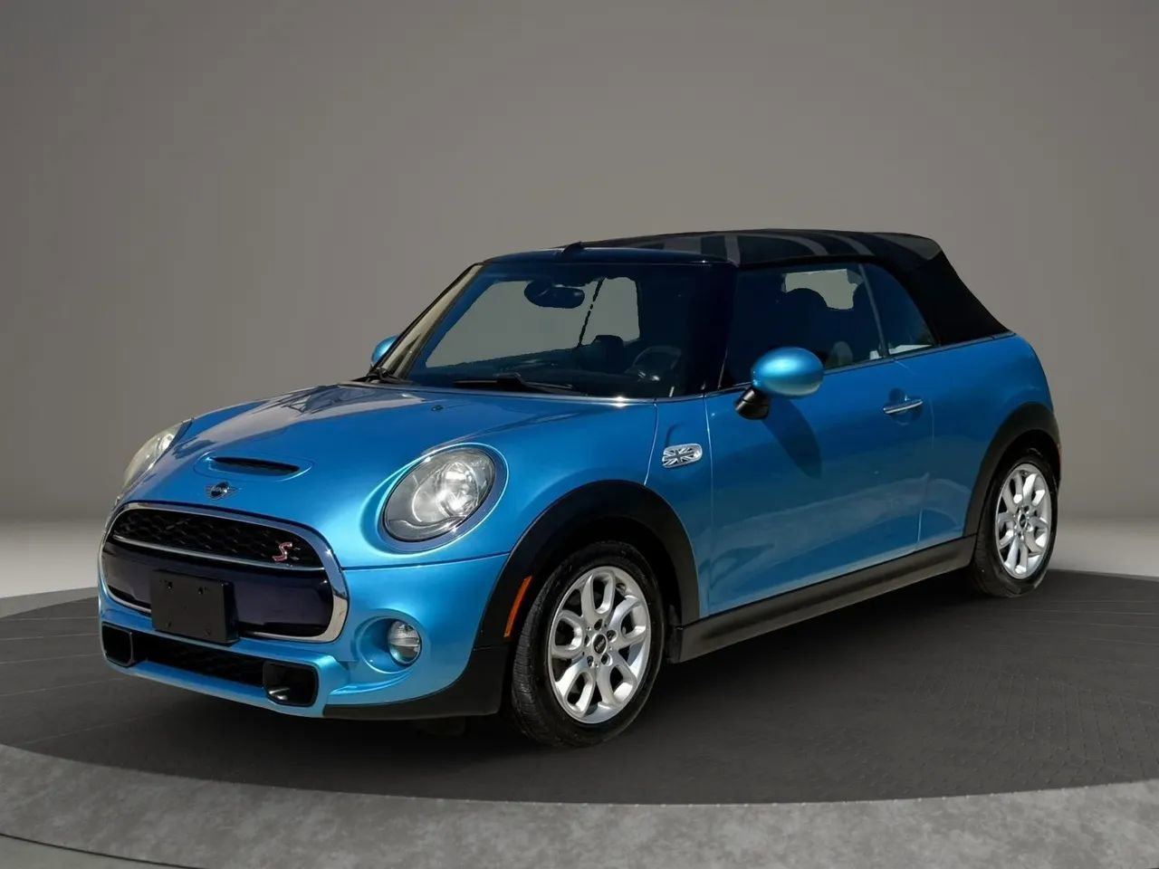 Used 2017 MINI Cooper S image 10
