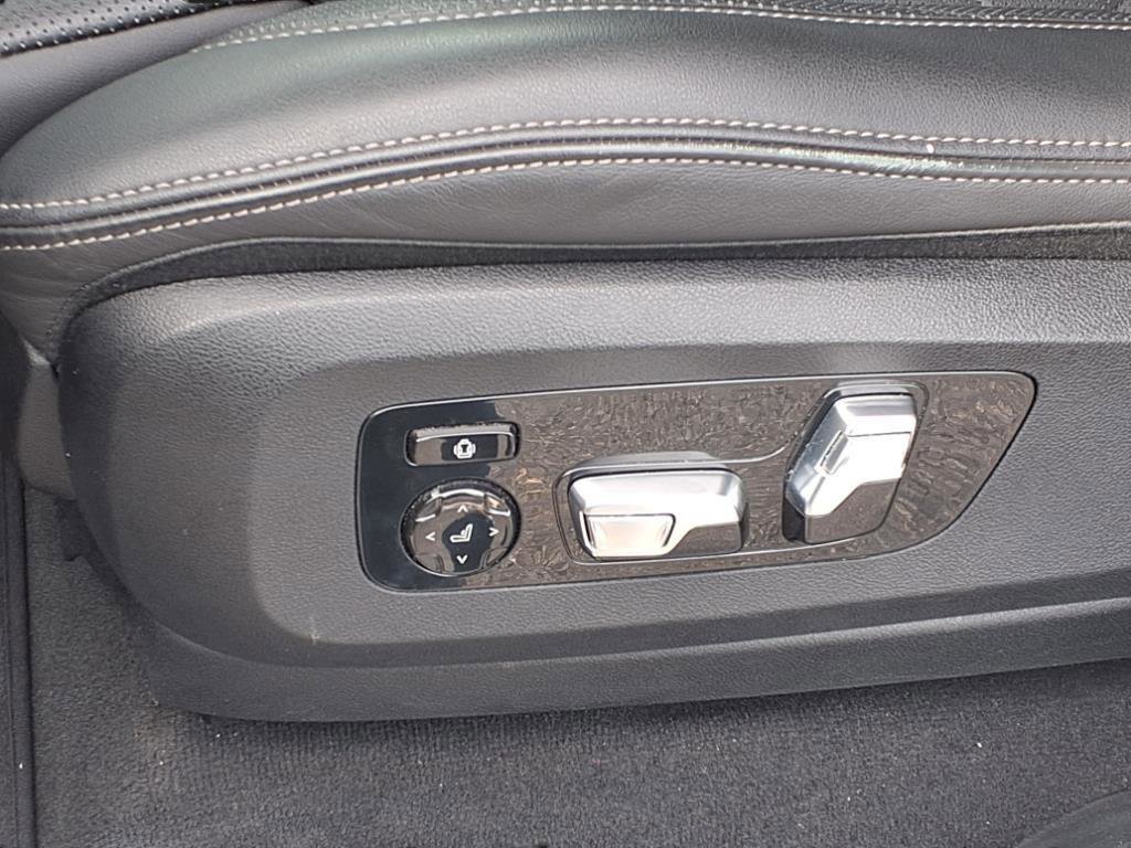 Used 2024 BMW X5 xDrive50e image 16