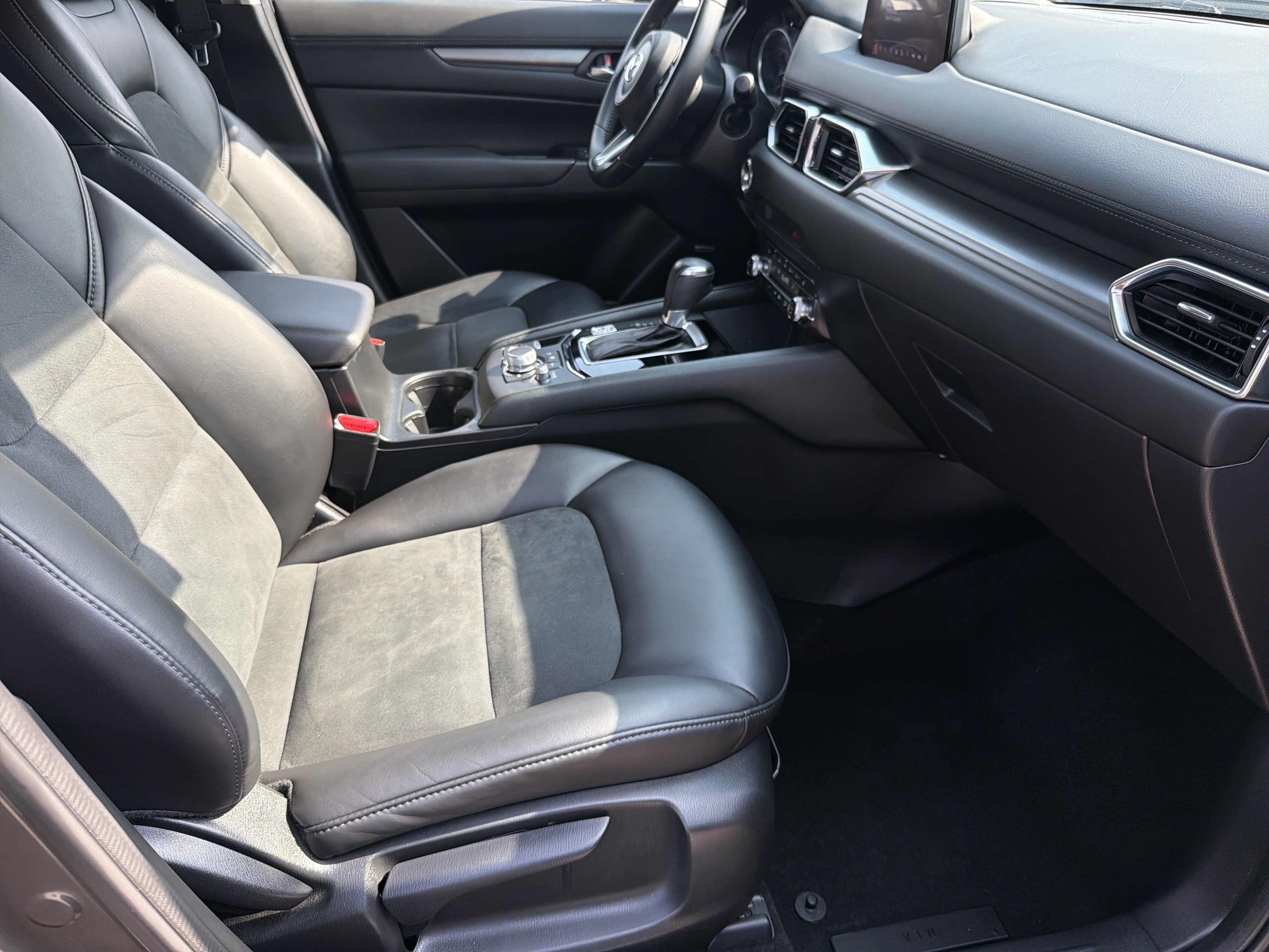 Used 2019 MAZDA CX-5 Touring FWD image 23