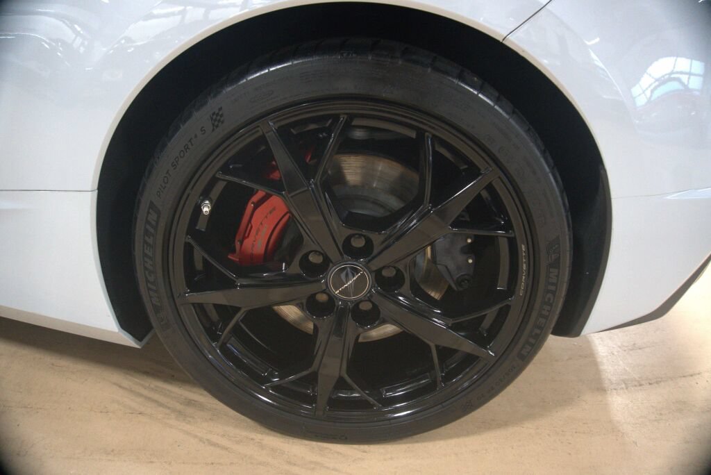 Used 2020 Chevrolet Corvette Stingray Premium Cpe w/ 3LT Preferred Equipment Group RWD image 34