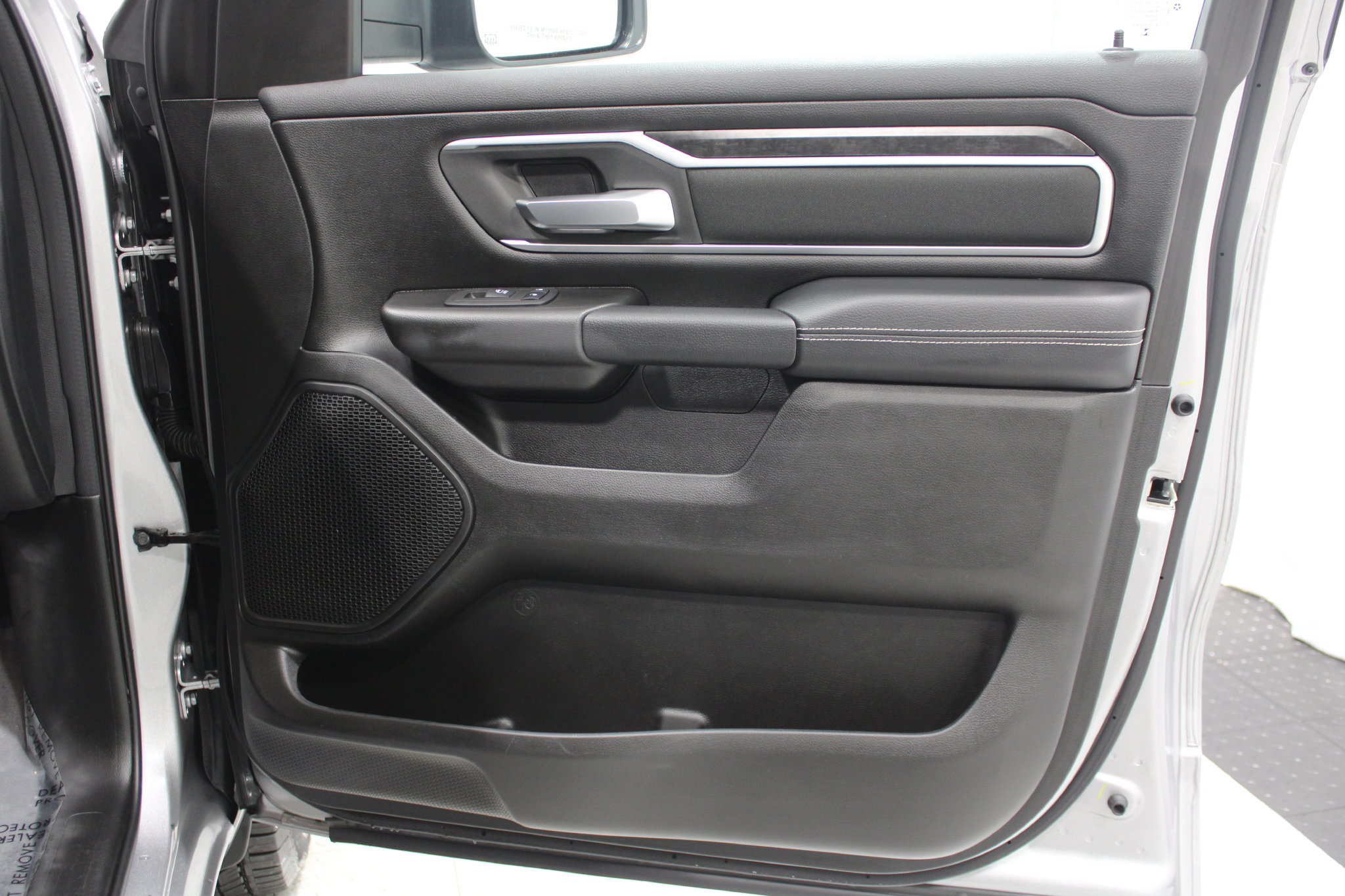 Used 2023 RAM 1500 Big Horn AWD/4WD image 23
