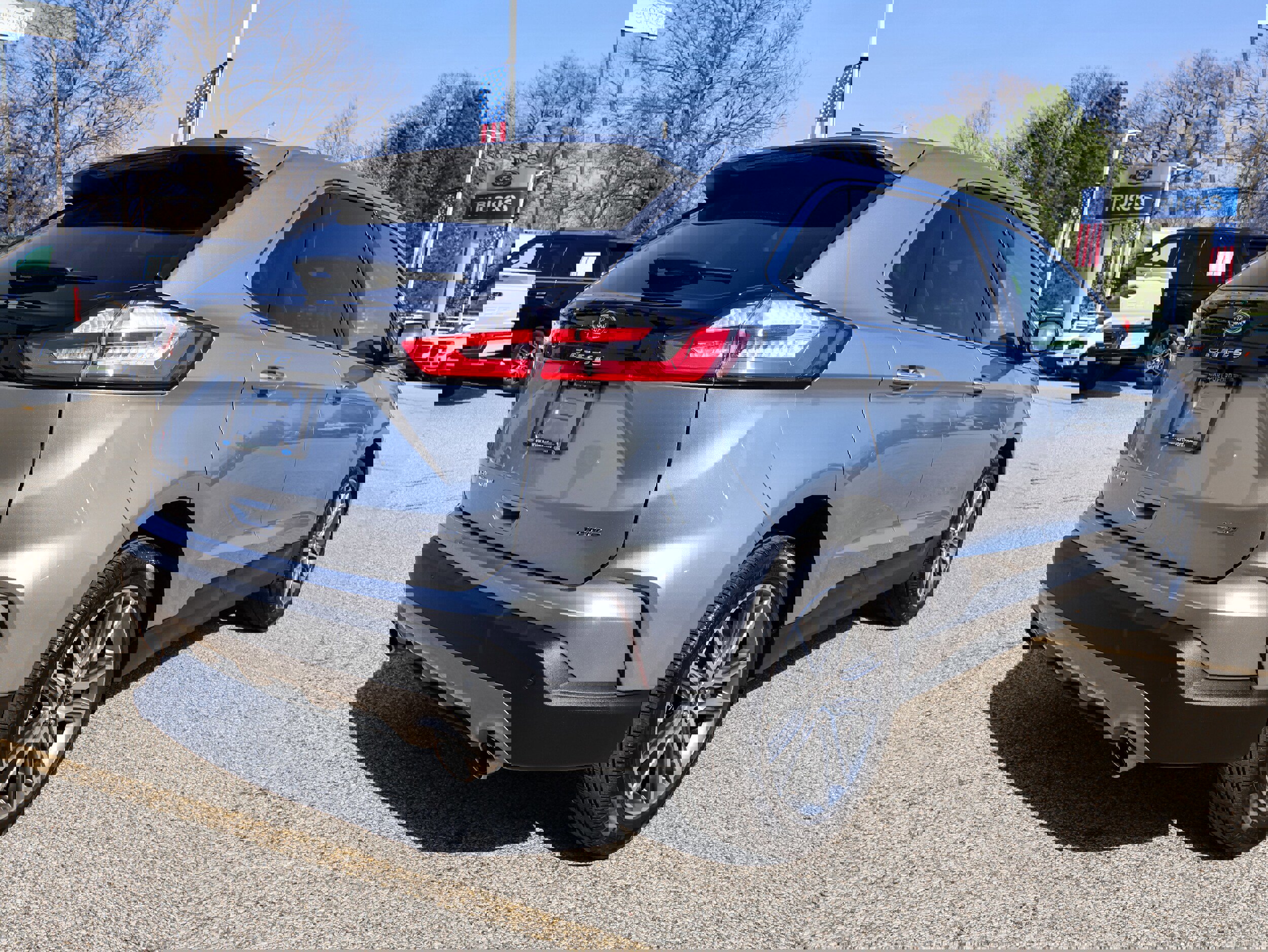 Used 2024 Ford Edge Titanium w/ Equipment Group 301A image 5