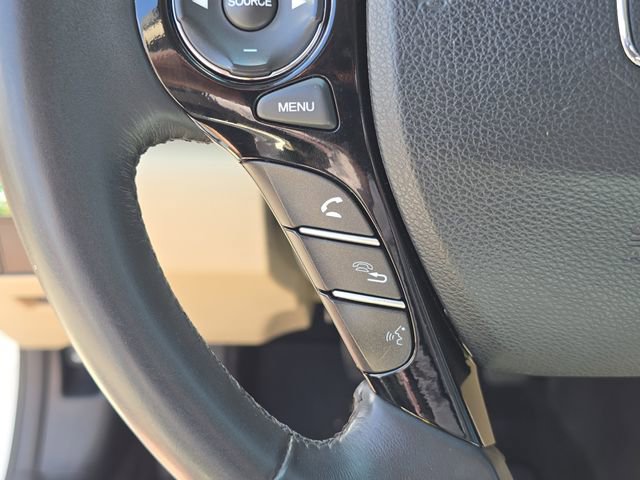 Used 2017 Honda Accord EX-L image 32