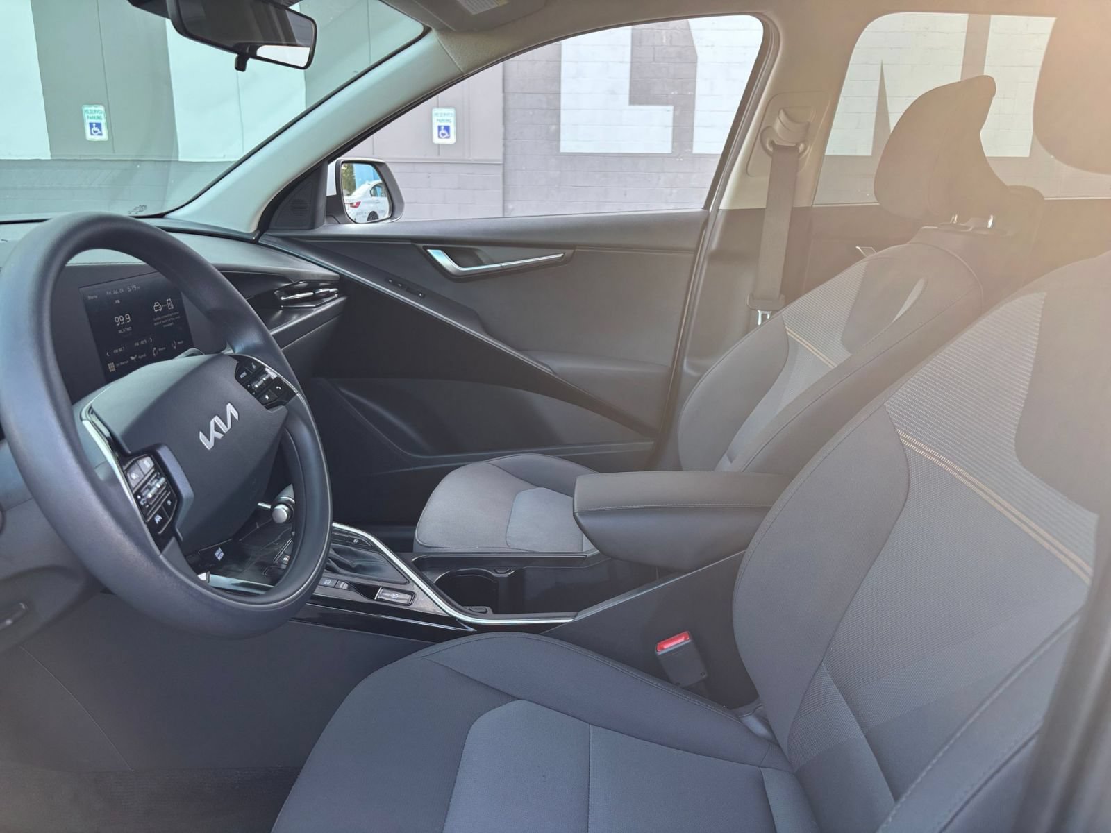 Used 2026 Kia Niro LX FWD image 22
