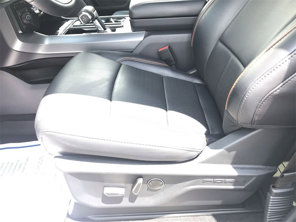 Used 2025 Ford F150 Lariat w/ Equipment Group 502A High image 12