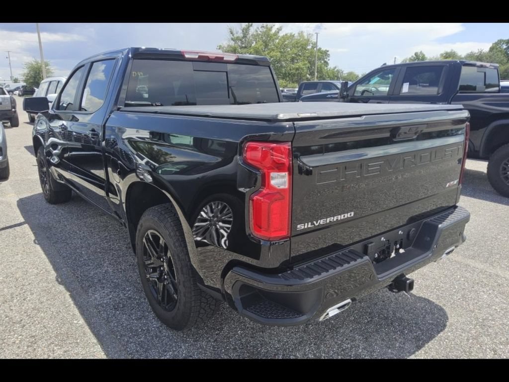 Used 2025 Chevrolet Silverado 1500 RST AWD/4WD image 7