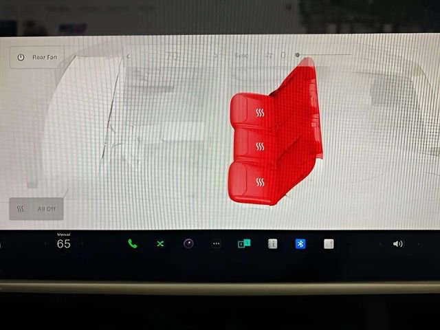 Used 2022 Tesla Model X image 57