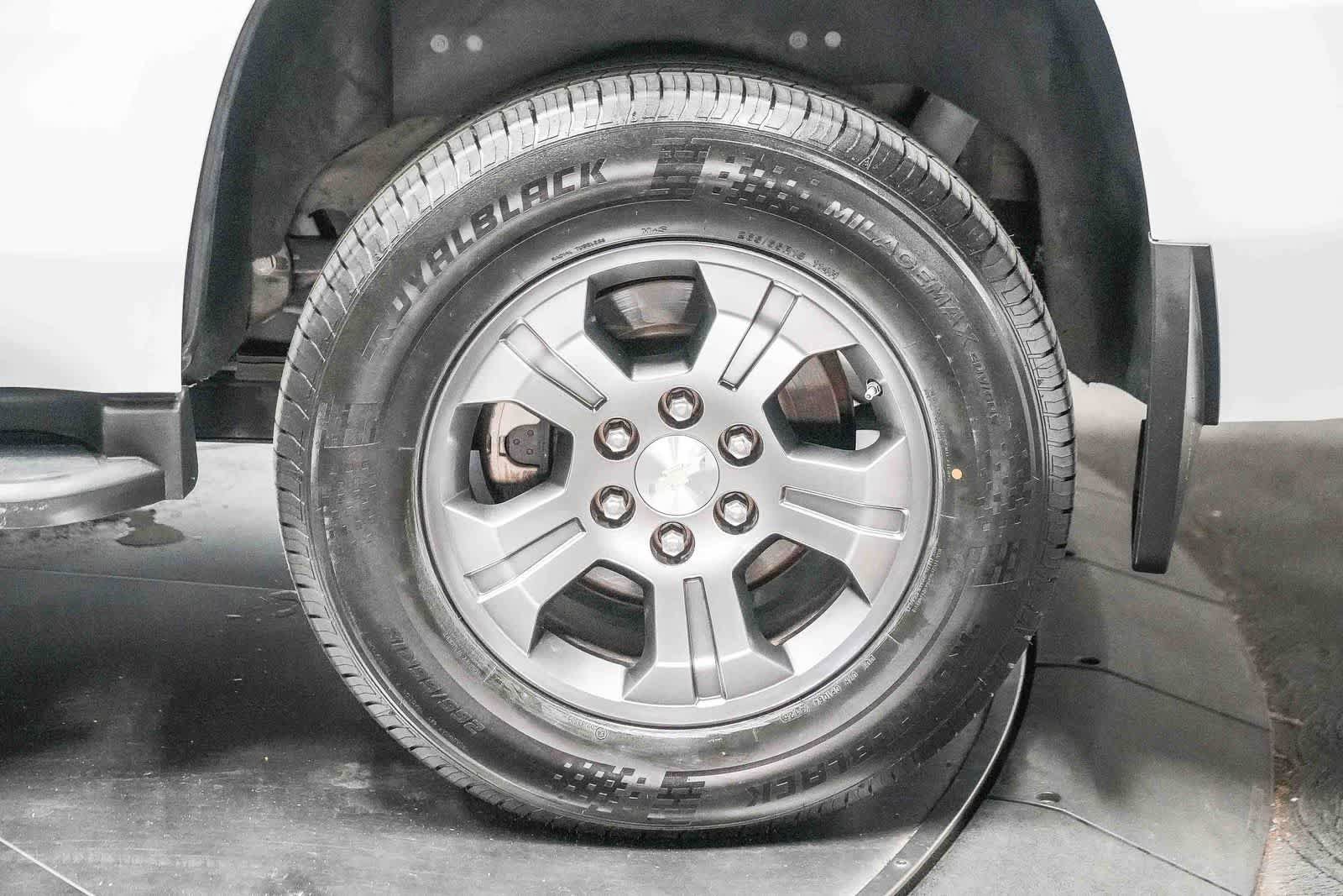 Used 2019 Chevrolet Tahoe LS RWD image 10