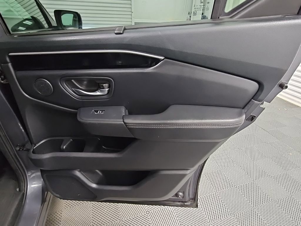 Used 2023 Honda Pilot EX-L image 37