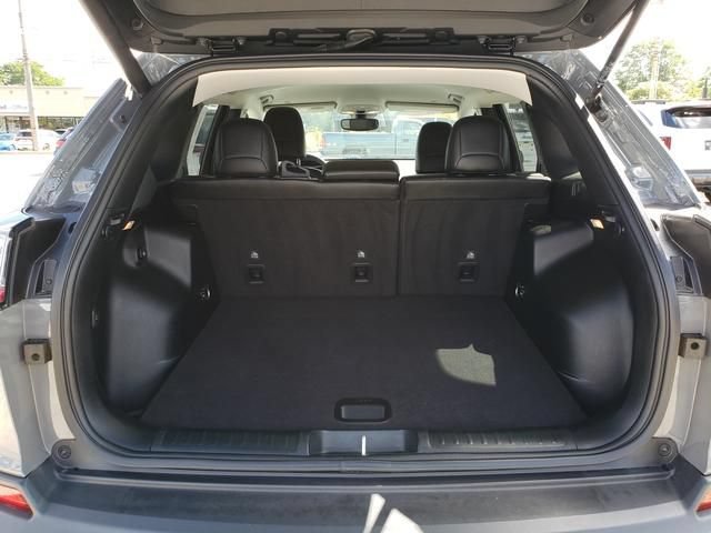 Used 2023 Jeep Cherokee Altitude Lux AWD/4WD image 5