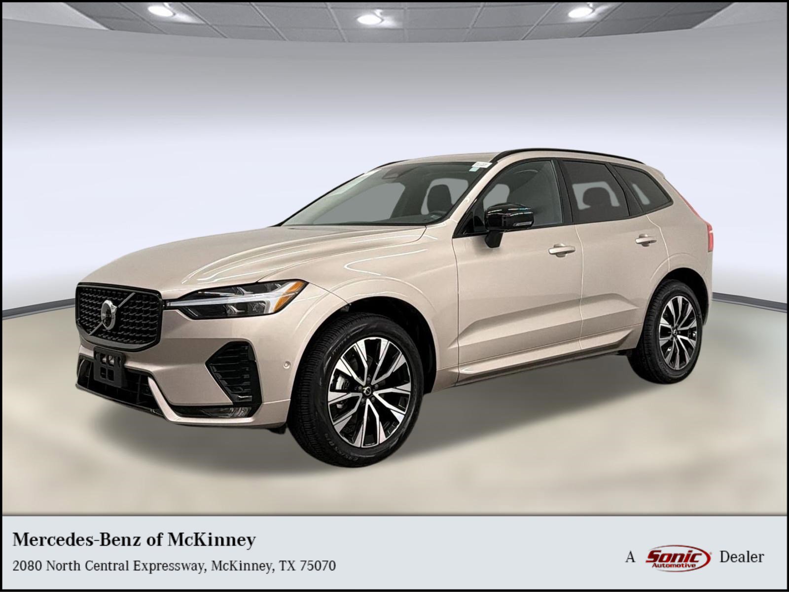 Used 2025 Volvo XC60 B5 Plus AWD/4WD image 1