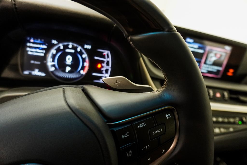 Used 2019 Lexus ES 350 w/ Premium Package FWD image 20