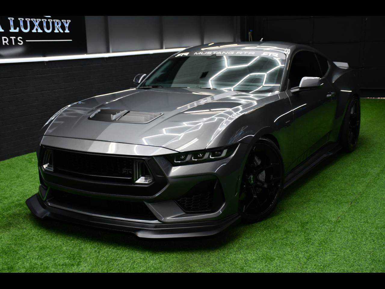 Used 2024 Ford Mustang GT Premium RWD image 1