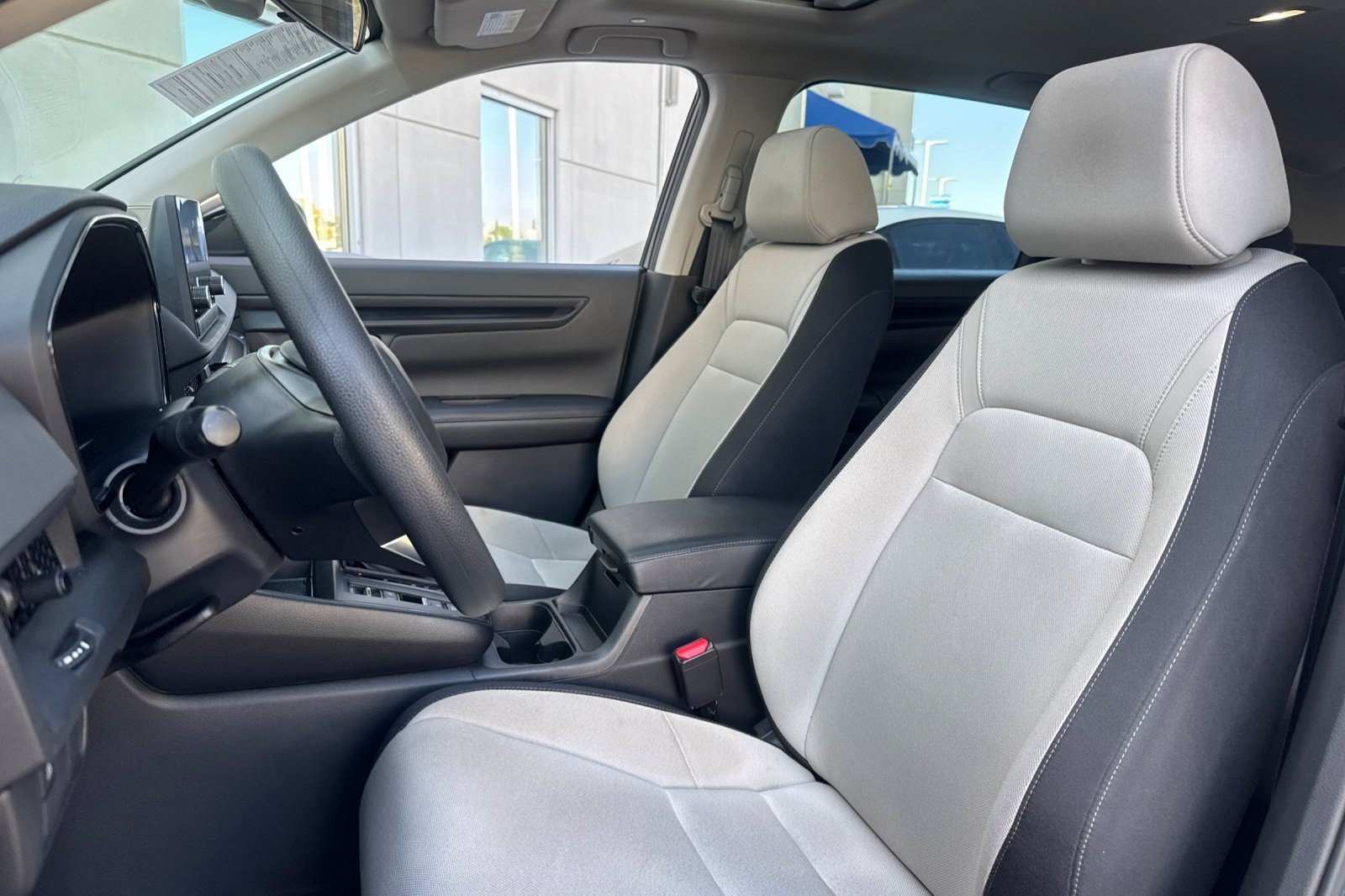 Used 2025 Honda CR-V EX image 5
