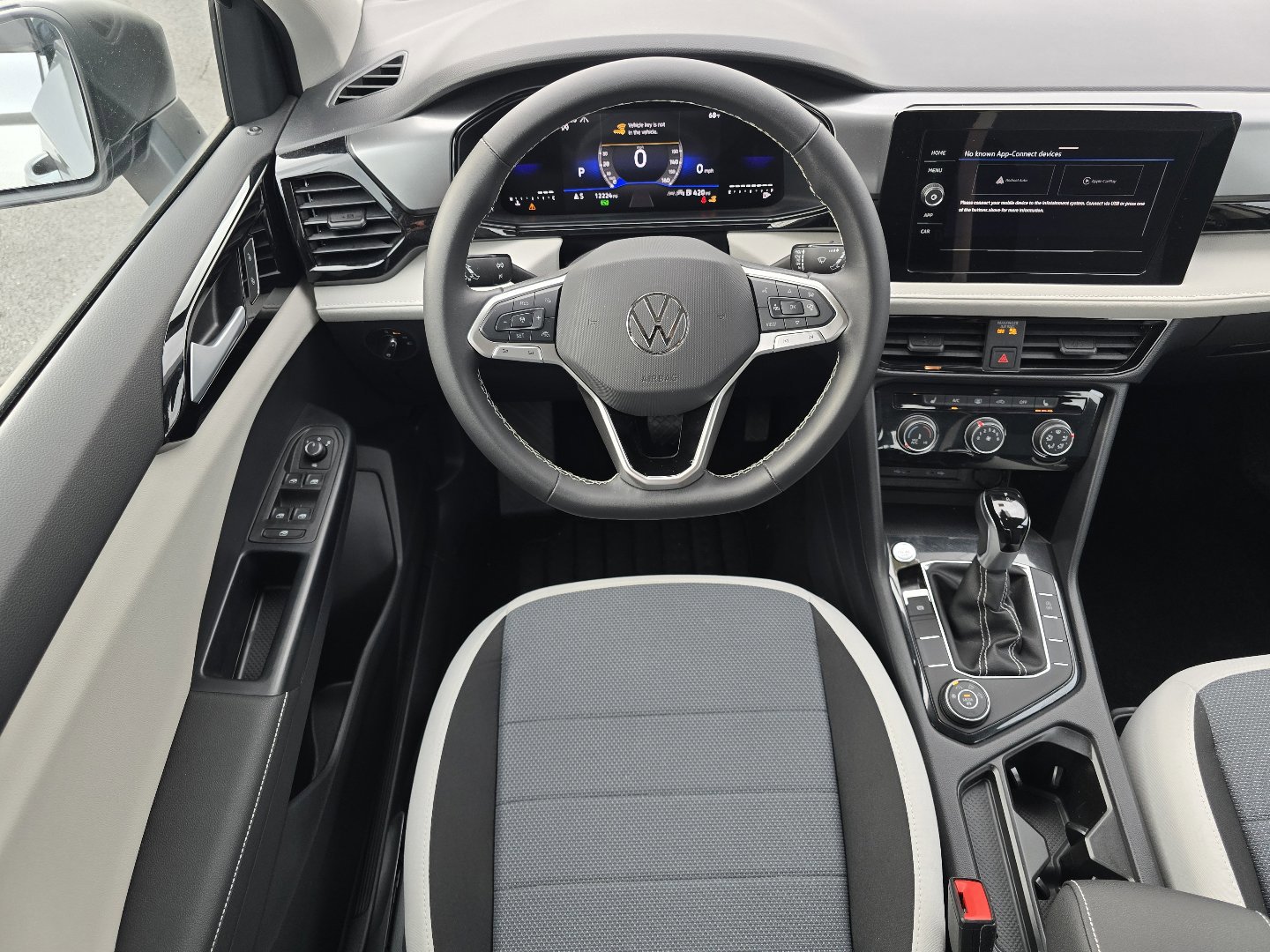 Certified 2025 Volkswagen Taos S AWD/4WD image 28