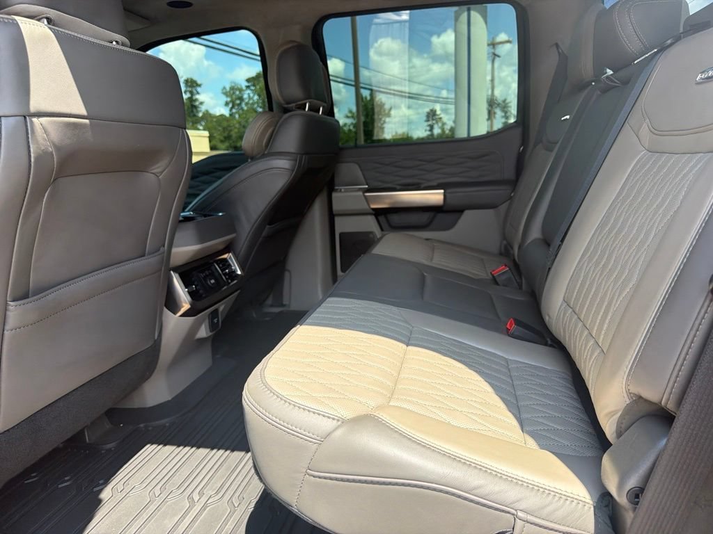 Used 2026 Ford F350 Platinum w/ Platinum Plus Package AWD/4WD image 21