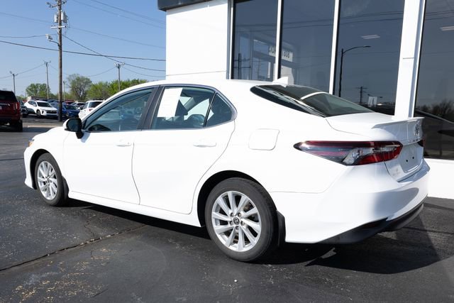 Used 2023 Toyota Camry LE FWD image 3
