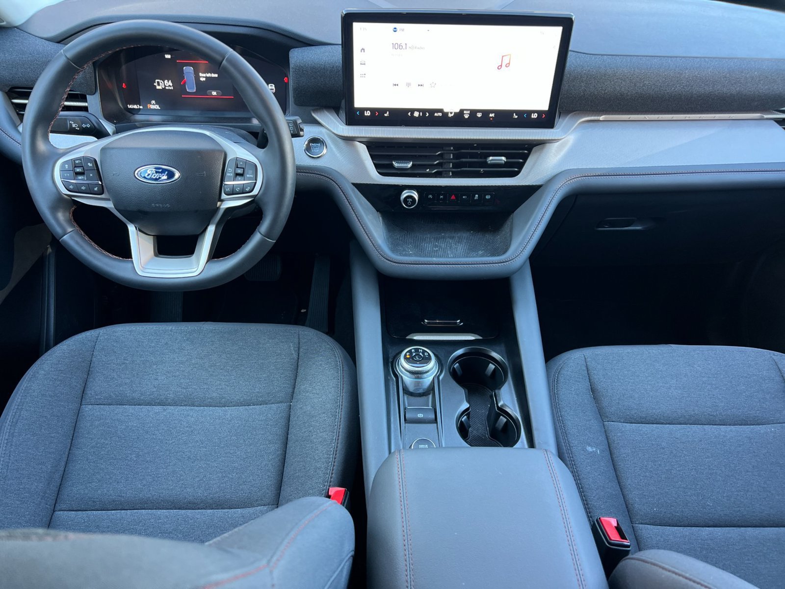 Used 2025 Ford Explorer Active RWD image 6
