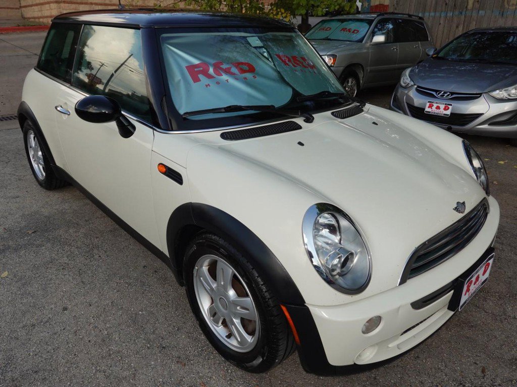Used 2006 MINI Cooper Hardtop image 1