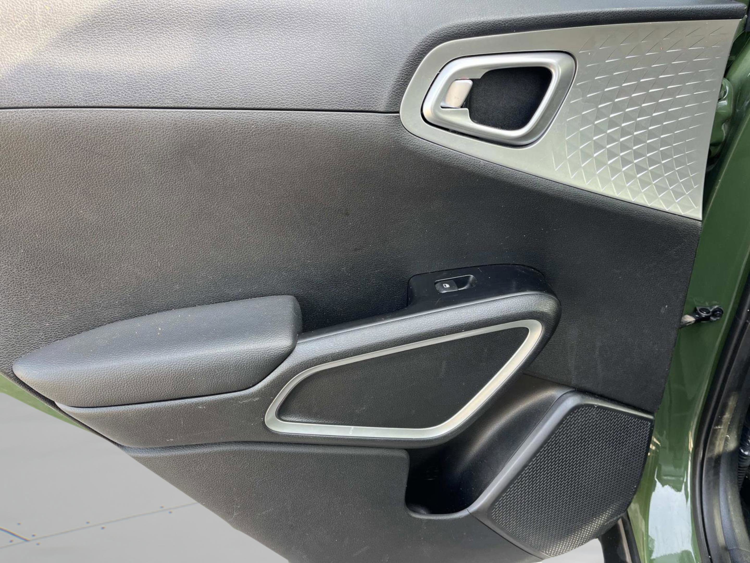 Used 2020 Kia Soul X-Line image 17